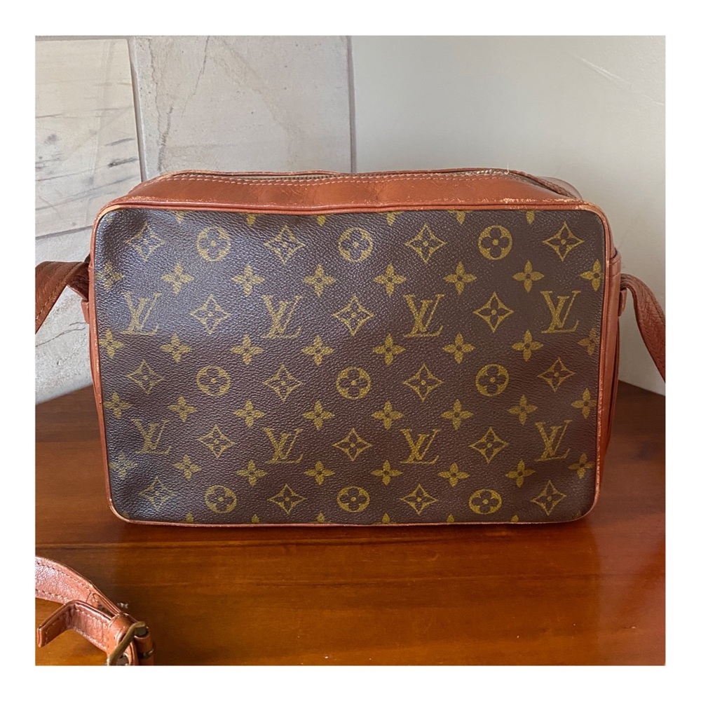 🔥SOLD🔥AUTHENTIC LOUIS VUITTON SAC BANDOULIERE 30 CROSSBODY - Picture 3 of 13